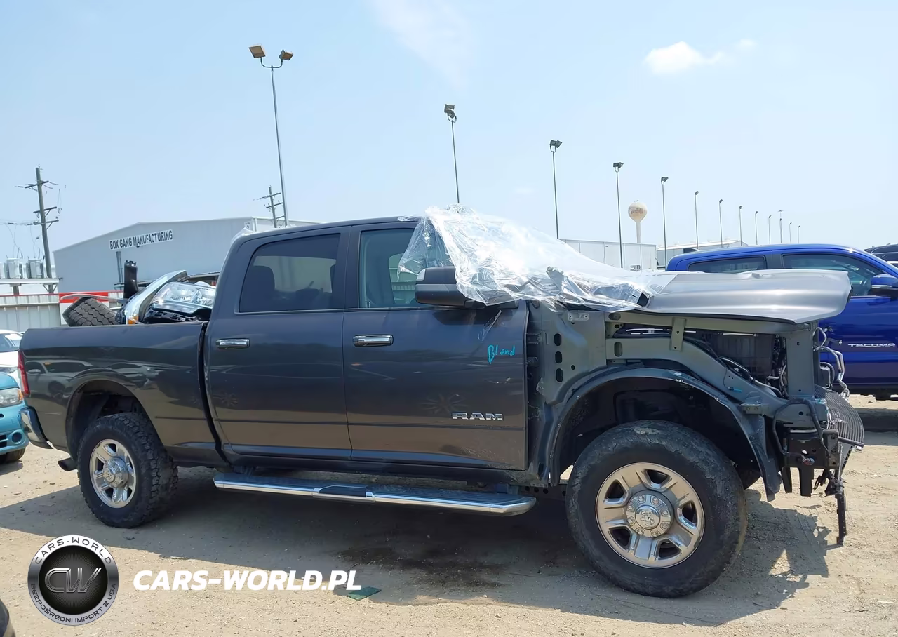 2019 Ram 2500 Big Horn 4X4 6'4 Box VIN:3C6UR5DL3KG544037 - 14