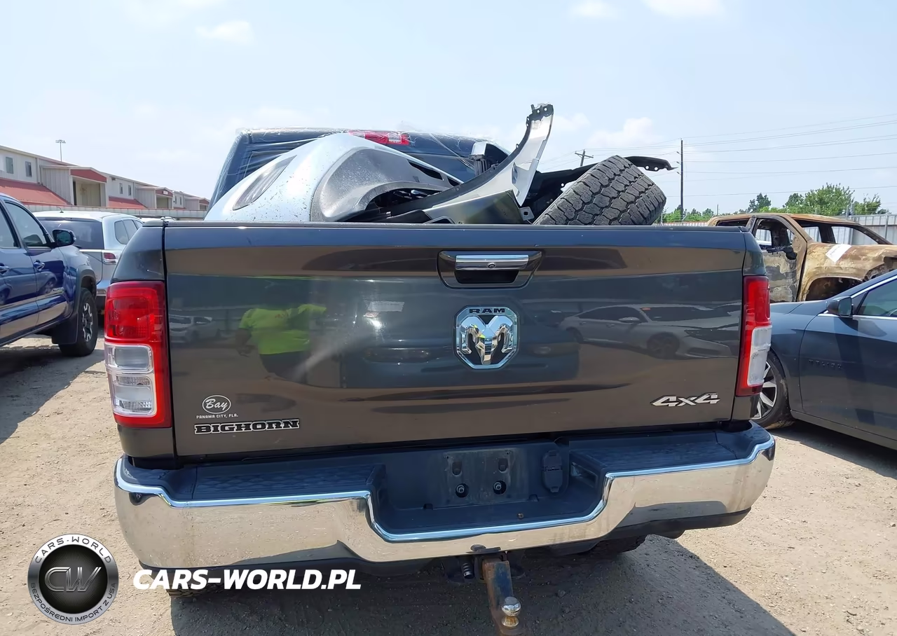 2019 Ram 2500 Big Horn 4X4 6'4 Box VIN:3C6UR5DL3KG544037 - 17