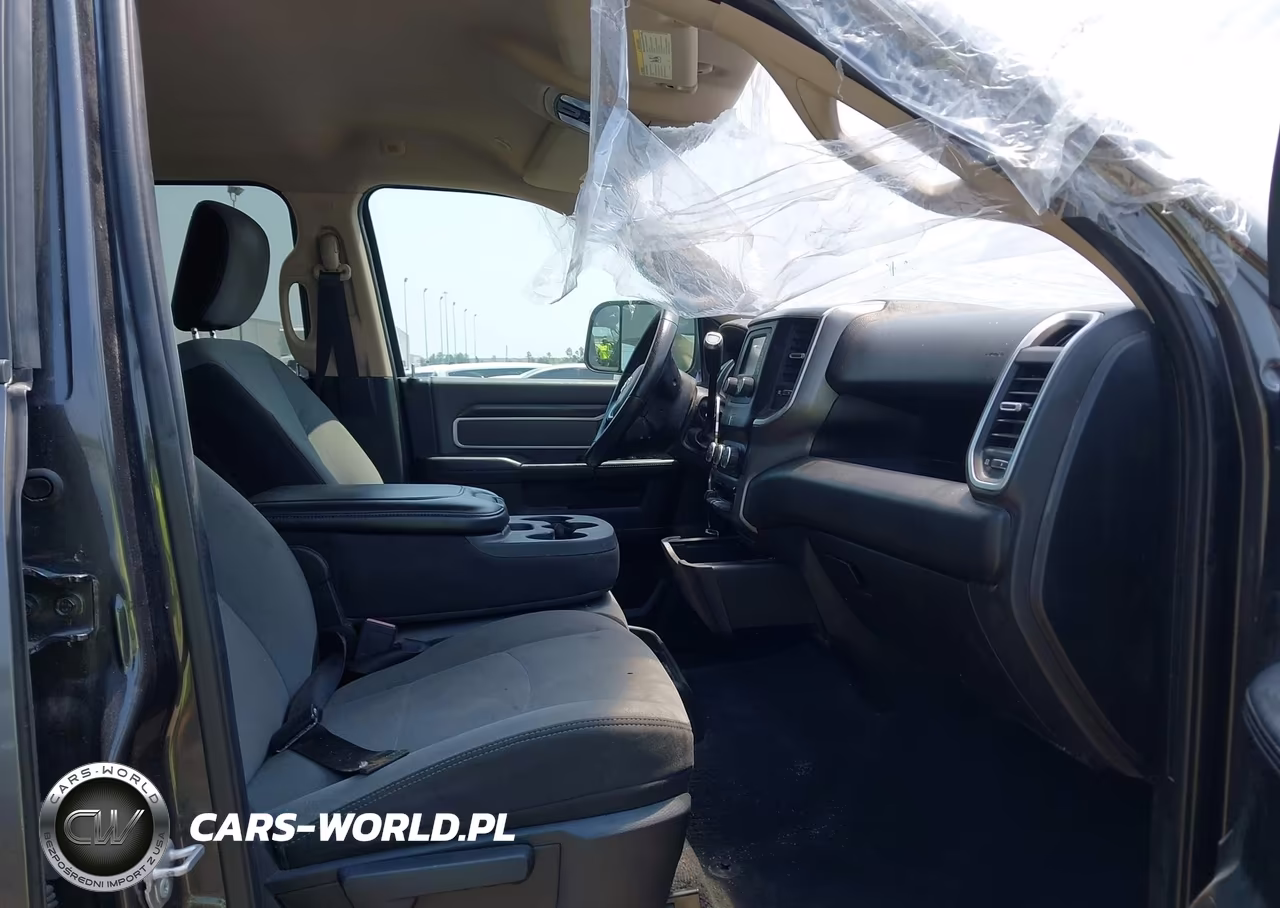 2019 Ram 2500 Big Horn 4X4 6'4 Box VIN:3C6UR5DL3KG544037 - 5