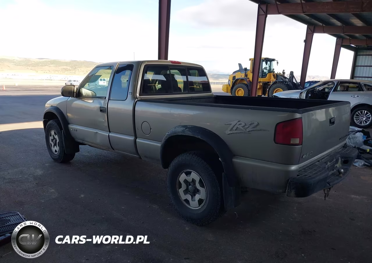 2002 Chevrolet S-10 Ls VIN:1GCCT19W628175553 - 3