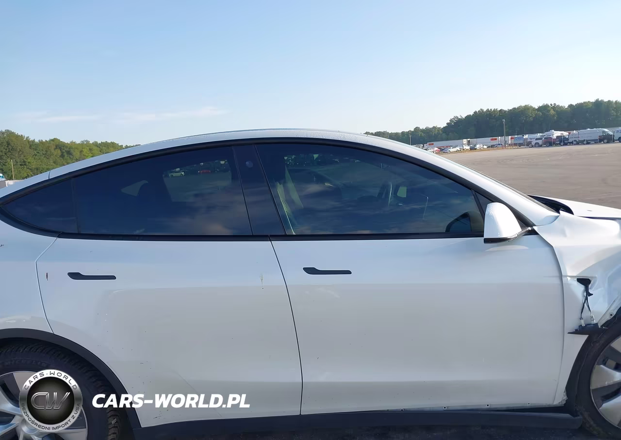 2022 Tesla Model Y Long Range Dual Motor All-Wheel Drive VIN:7SAYGDEEXNF357966 - 13