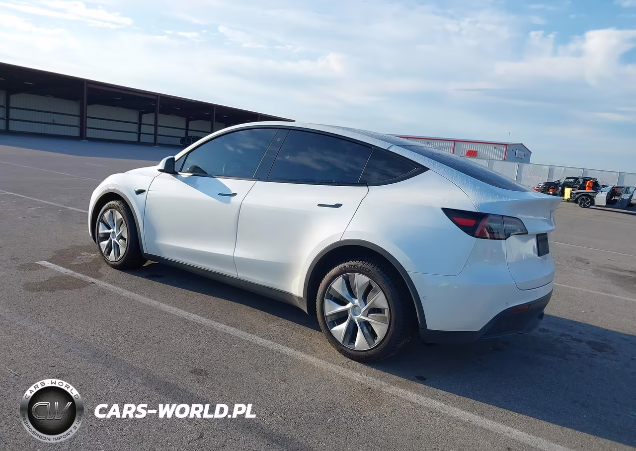 2022 Tesla Model Y Long Range Dual Motor All-Wheel Drive VIN:7SAYGDEEXNF357966 - 3