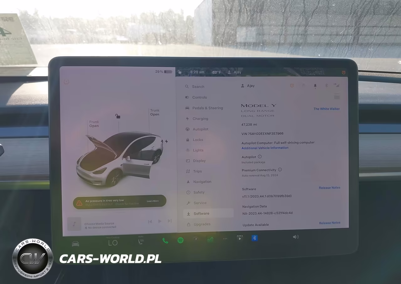 2022 Tesla Model Y Long Range Dual Motor All-Wheel Drive VIN:7SAYGDEEXNF357966 - 7