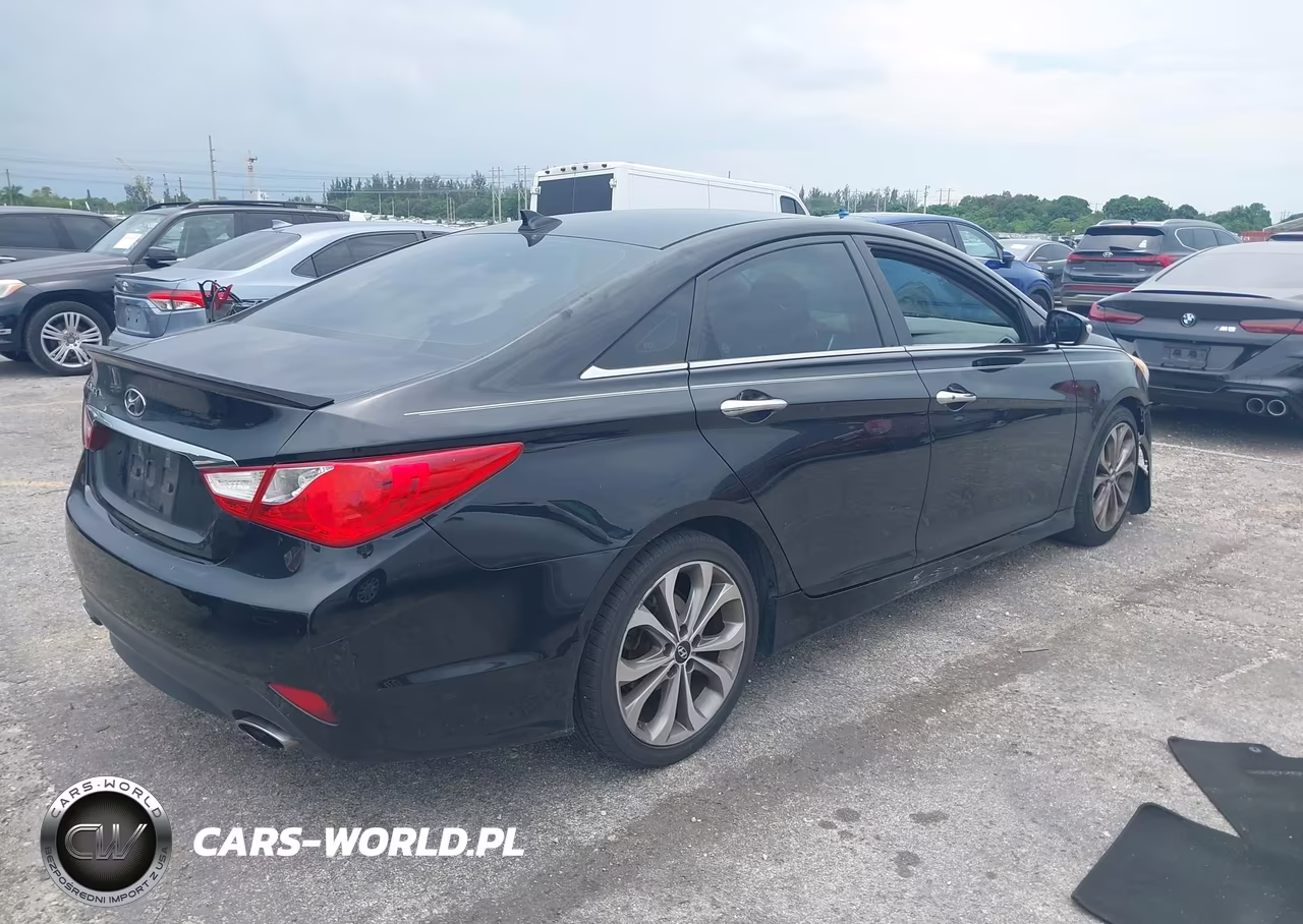 2014 Hyundai Sonata Se VIN:5NPEC4AC4EH890879 - 4