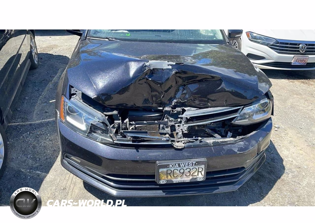 2019 Chevrolet Malibu Lt VIN:1G1ZD5ST3KF220693 - 5