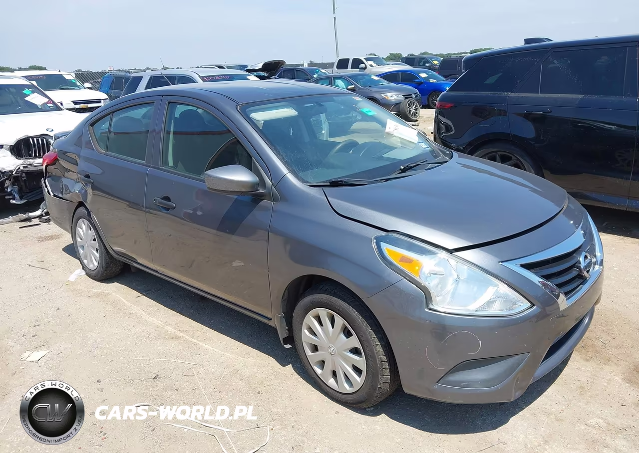 2017 Nissan Versa S-S Plus-Sv-Sl – zdjęcie 1 z 11