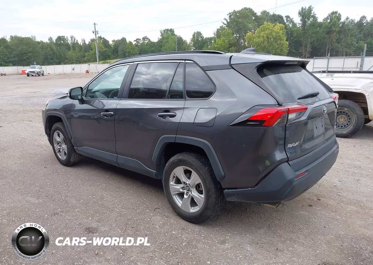 2020 Toyota Rav4 Xle VIN:2T3P1RFV3LW124685 - 3