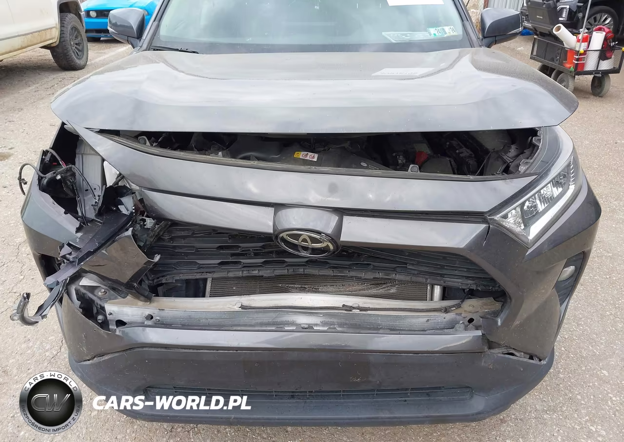 2020 Toyota Rav4 Xle VIN:2T3P1RFV3LW124685 - 6