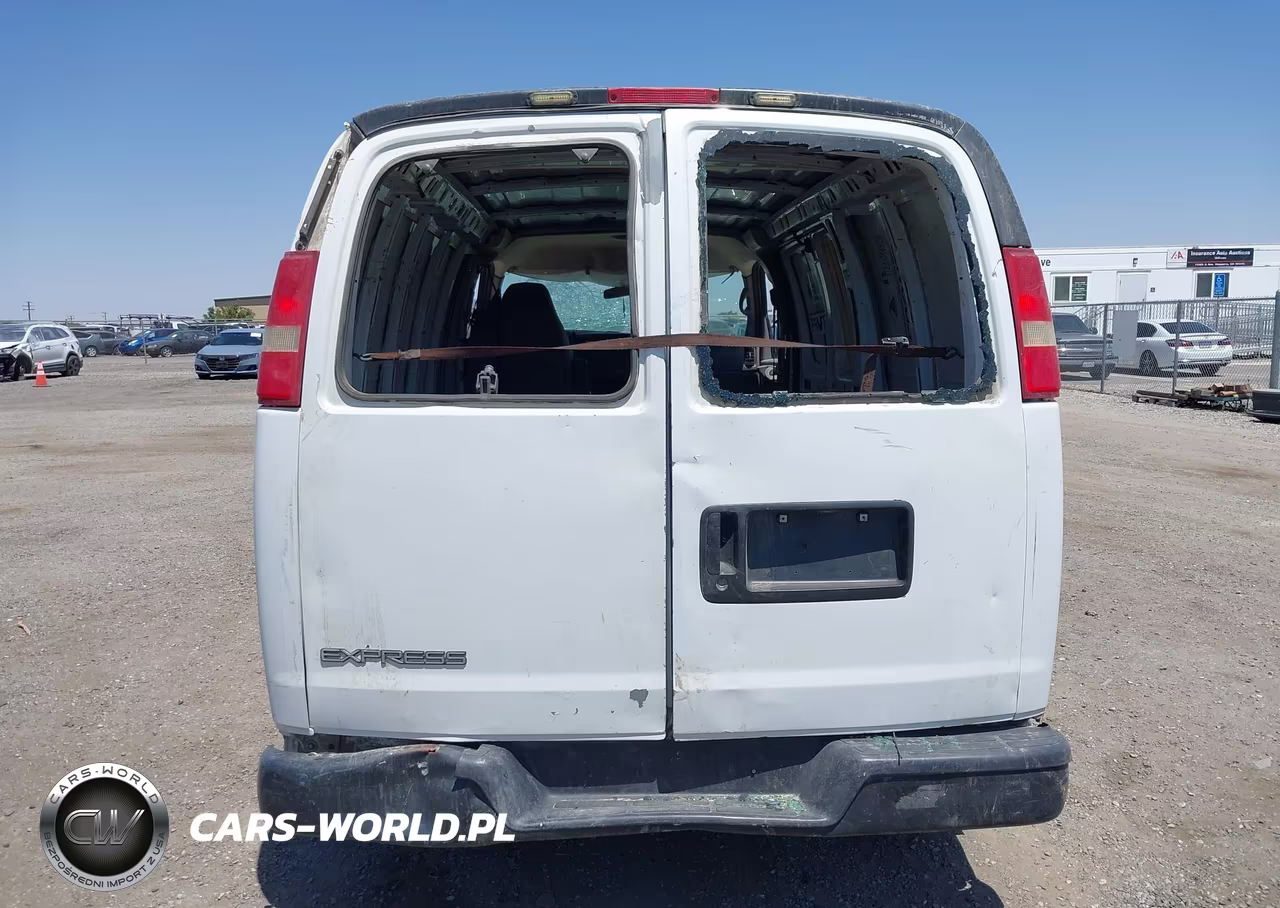 2007 Chevrolet Express Work Van VIN:1GCGG25V371148755 - 16