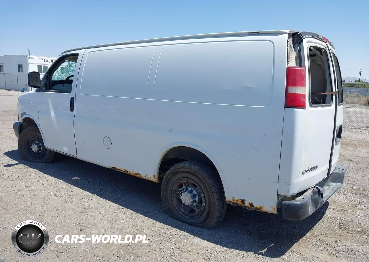 2007 Chevrolet Express Work Van VIN:1GCGG25V371148755 - 3