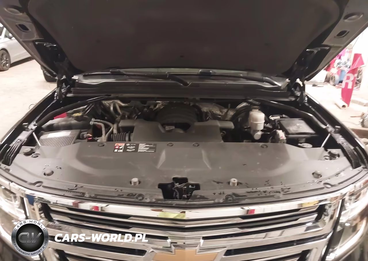 2016 Chevrolet Tahoe Ltz VIN:1GNSKCKC3GR390875 - 10