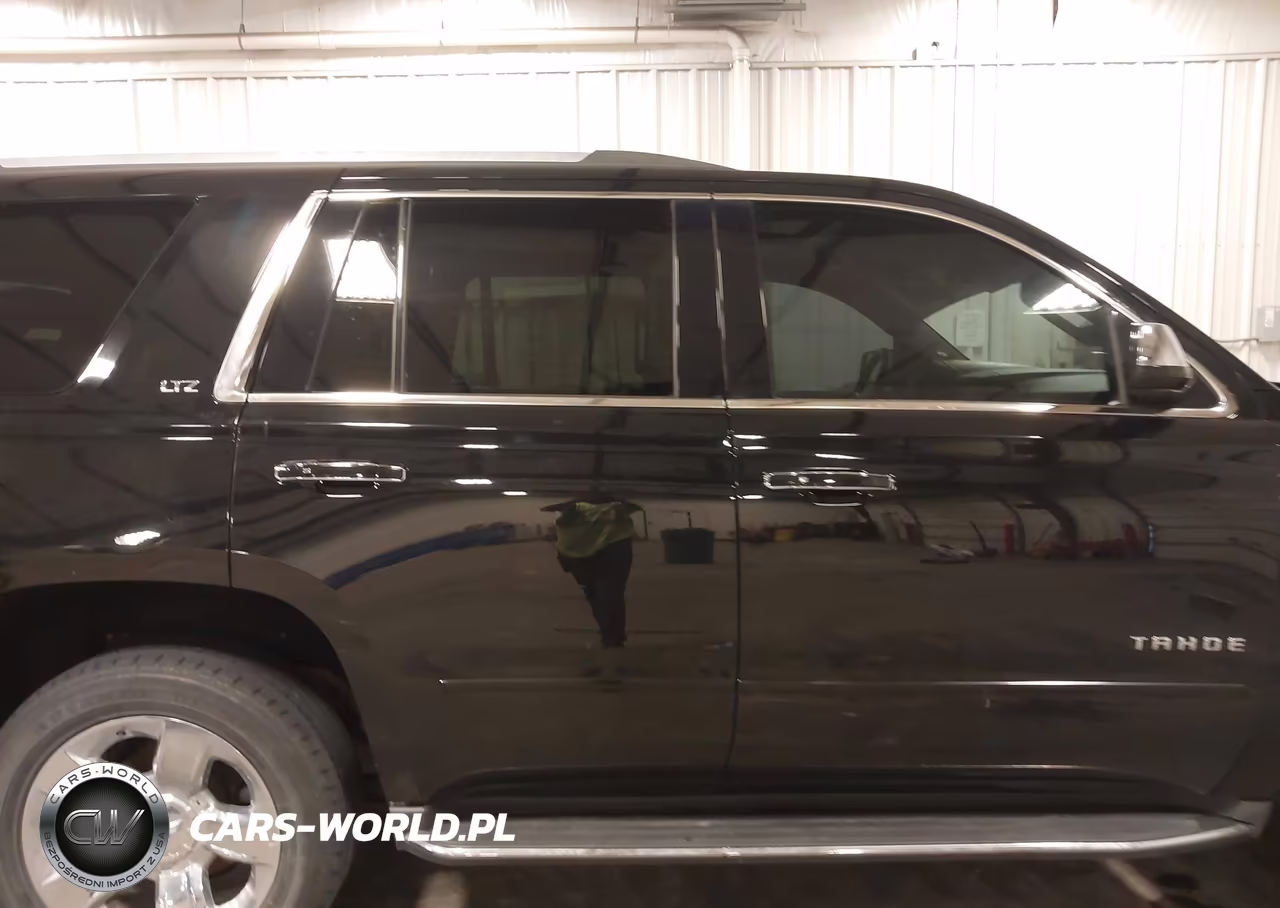 2016 Chevrolet Tahoe Ltz VIN:1GNSKCKC3GR390875 - 14