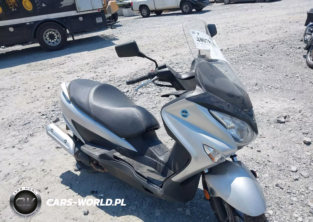 2014 Suzuki Uh200 – zdjęcie 1 z 13