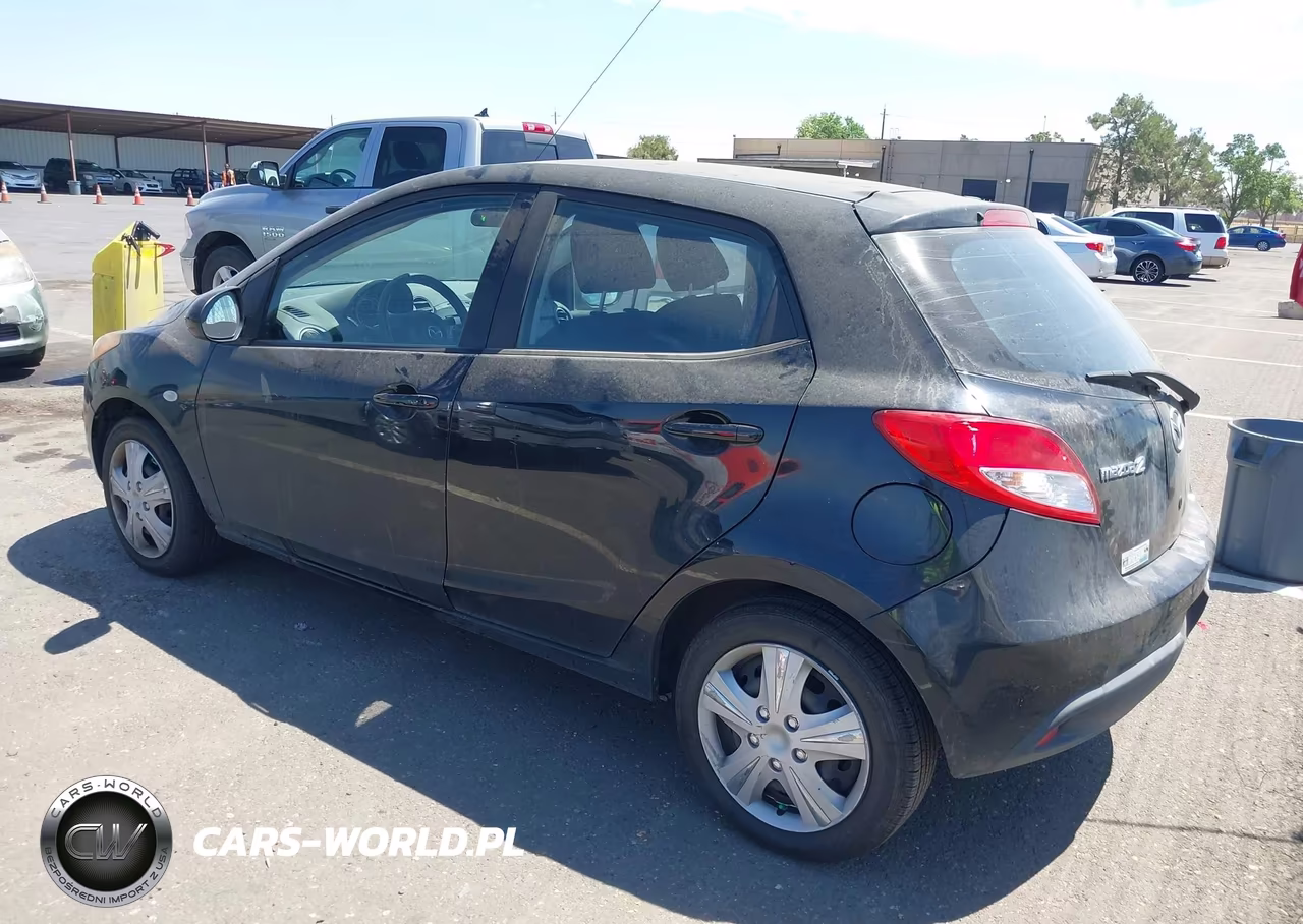 2014 Mazda Mazda2 Sport VIN:JM1DE1KY9E0178699 - 3