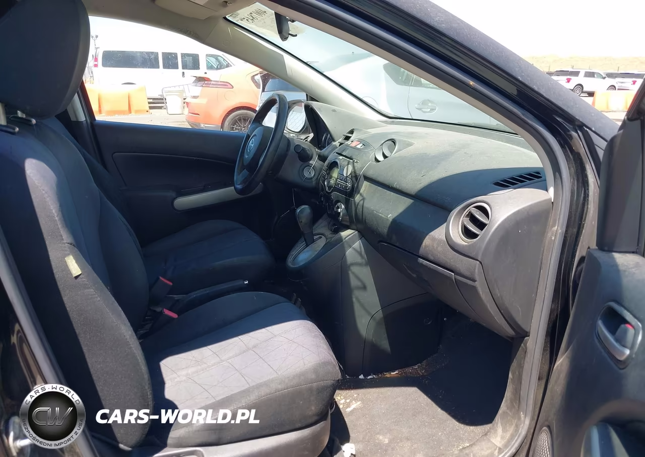 2014 Mazda Mazda2 Sport VIN:JM1DE1KY9E0178699 - 5