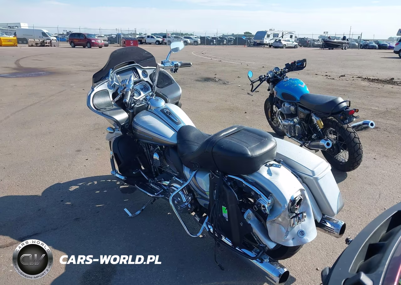 2016 Harley-Davidson Fltruse Cvo Road Glide VIN:1HD1TAN19GB959185 - 3