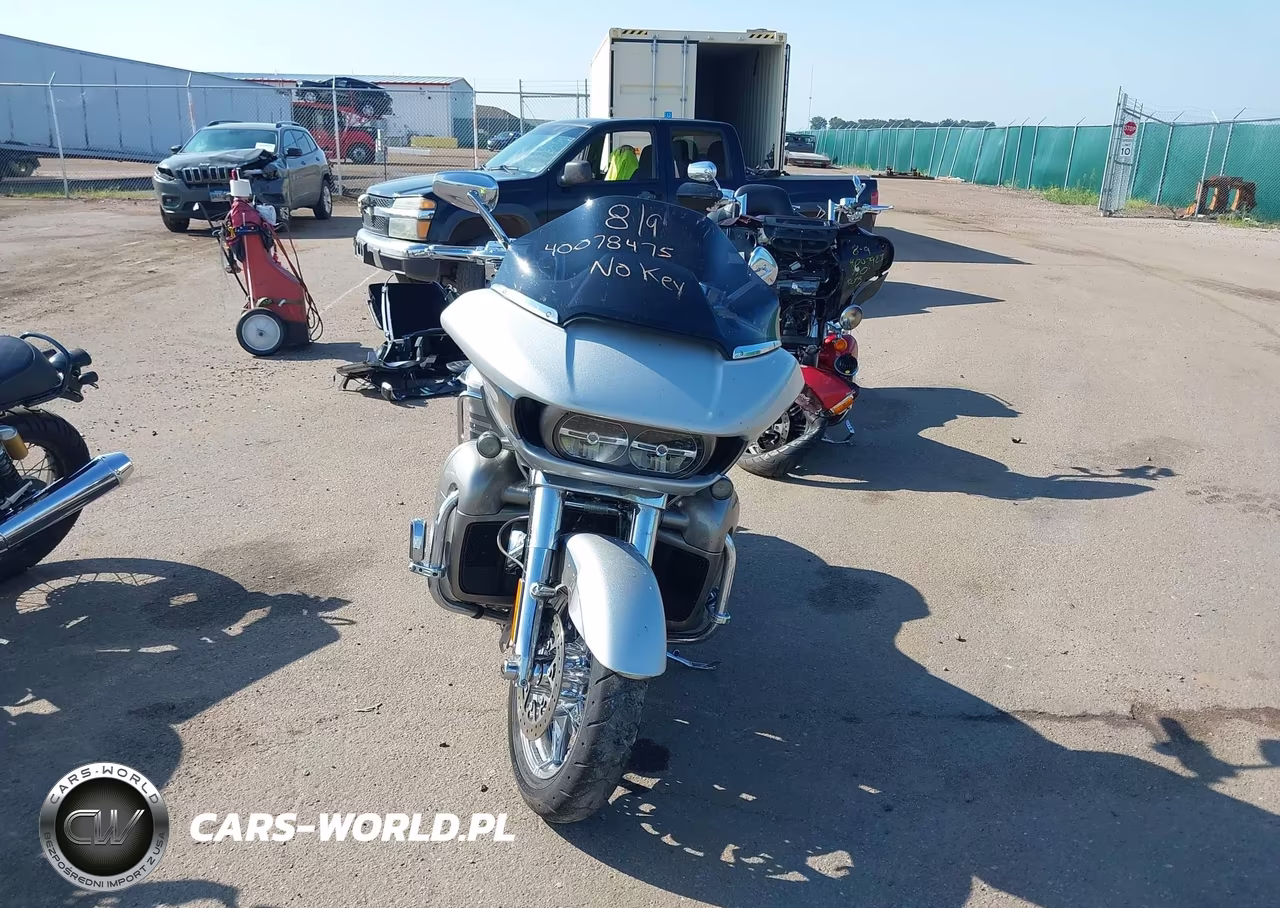 2016 Harley-Davidson Fltruse Cvo Road Glide VIN:1HD1TAN19GB959185 - 5