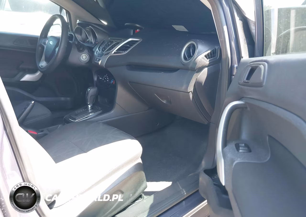 2012 Ford Fiesta Se VIN:3FADP4EJ5CM183053 - 5
