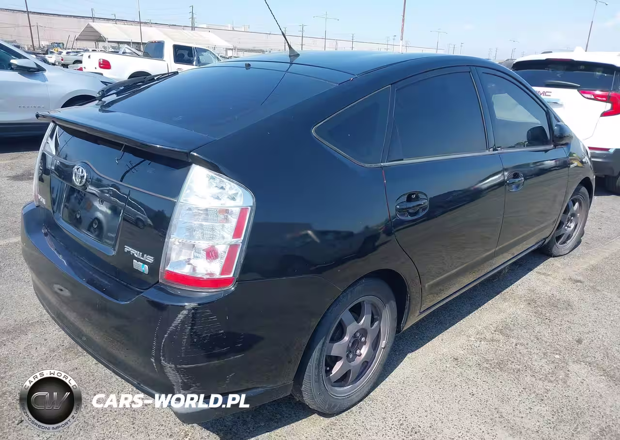 2008 Toyota Prius Touring VIN:JTDKB20UX83323967 - 4