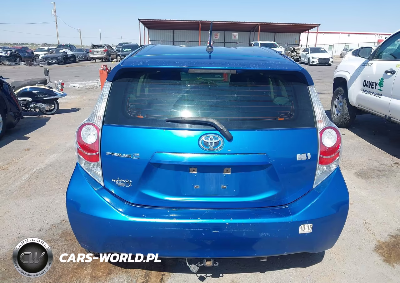 2013 Toyota Prius C One VIN:JTDKDTB33D1532607 - 16