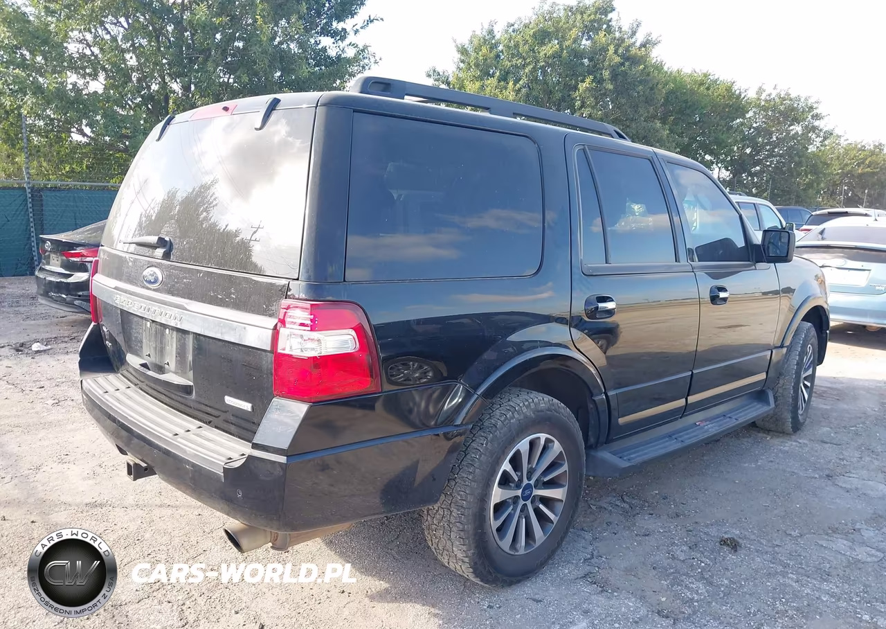 2016 Ford Expedition Xlt VIN:1FMJU1HT7GEF42766 - 4