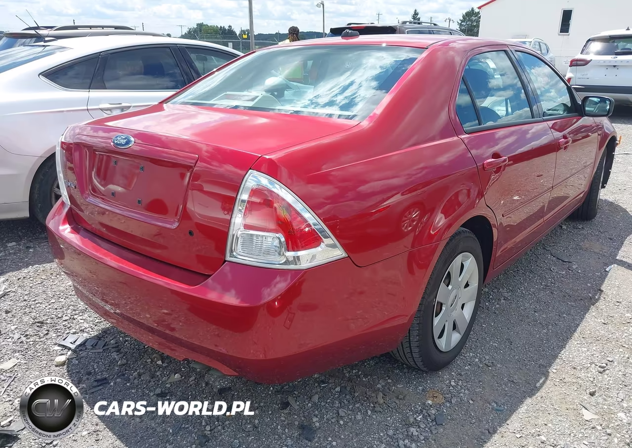 2009 Ford Fusion S VIN:3FAHP06Z39R109947 - 4