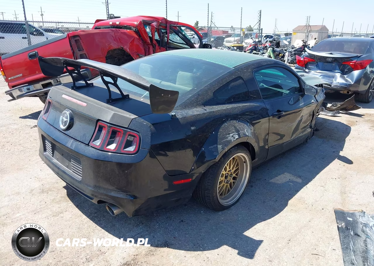 2014 Ford Mustang V6 VIN:1ZVBP8AM9E5316864 - 4