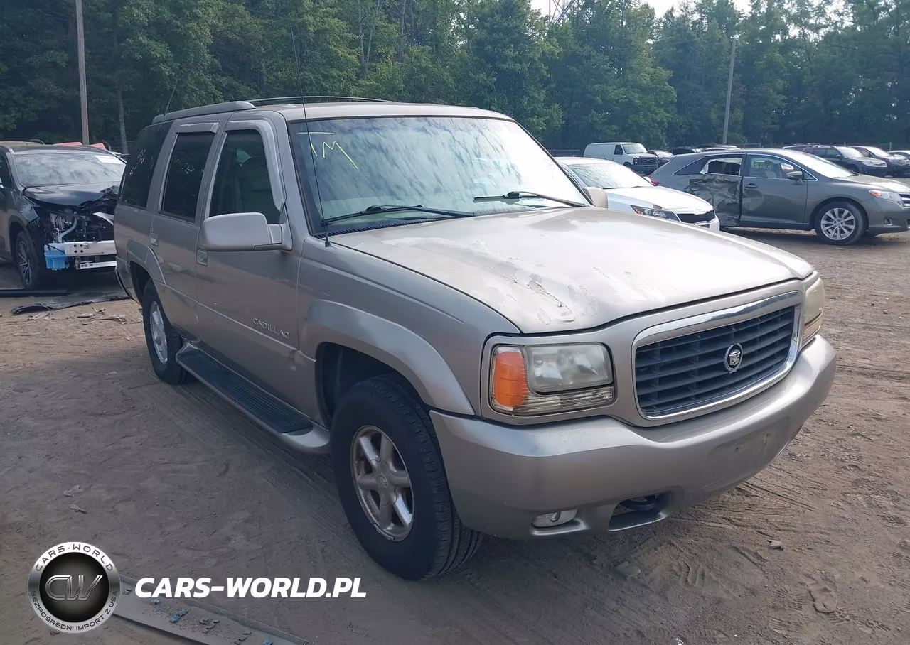 2000 Cadillac Escalade Standard