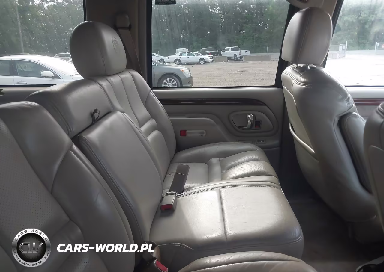 2000 Cadillac Escalade Standard VIN:1GYEK63R9YR230179 - 8