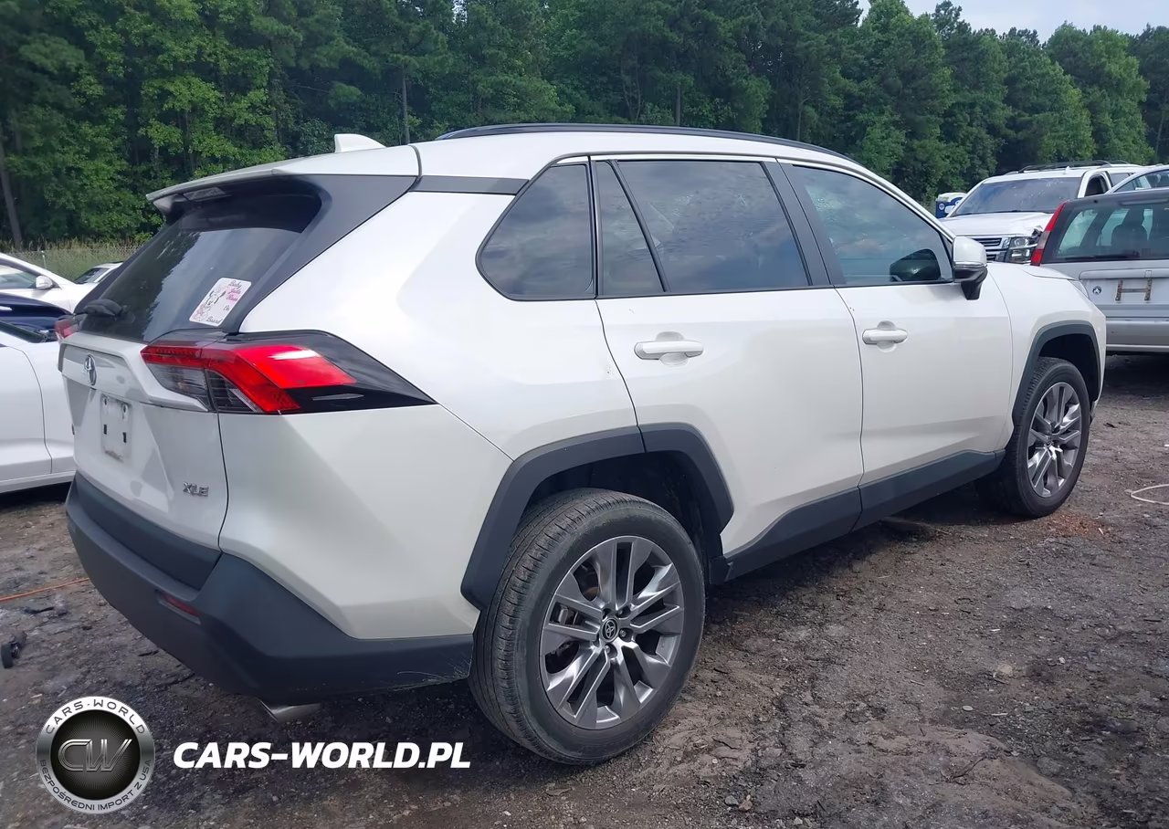 2022 Toyota Rav4 Xle Premium VIN:2T3C1RFV5NW214129 - 4