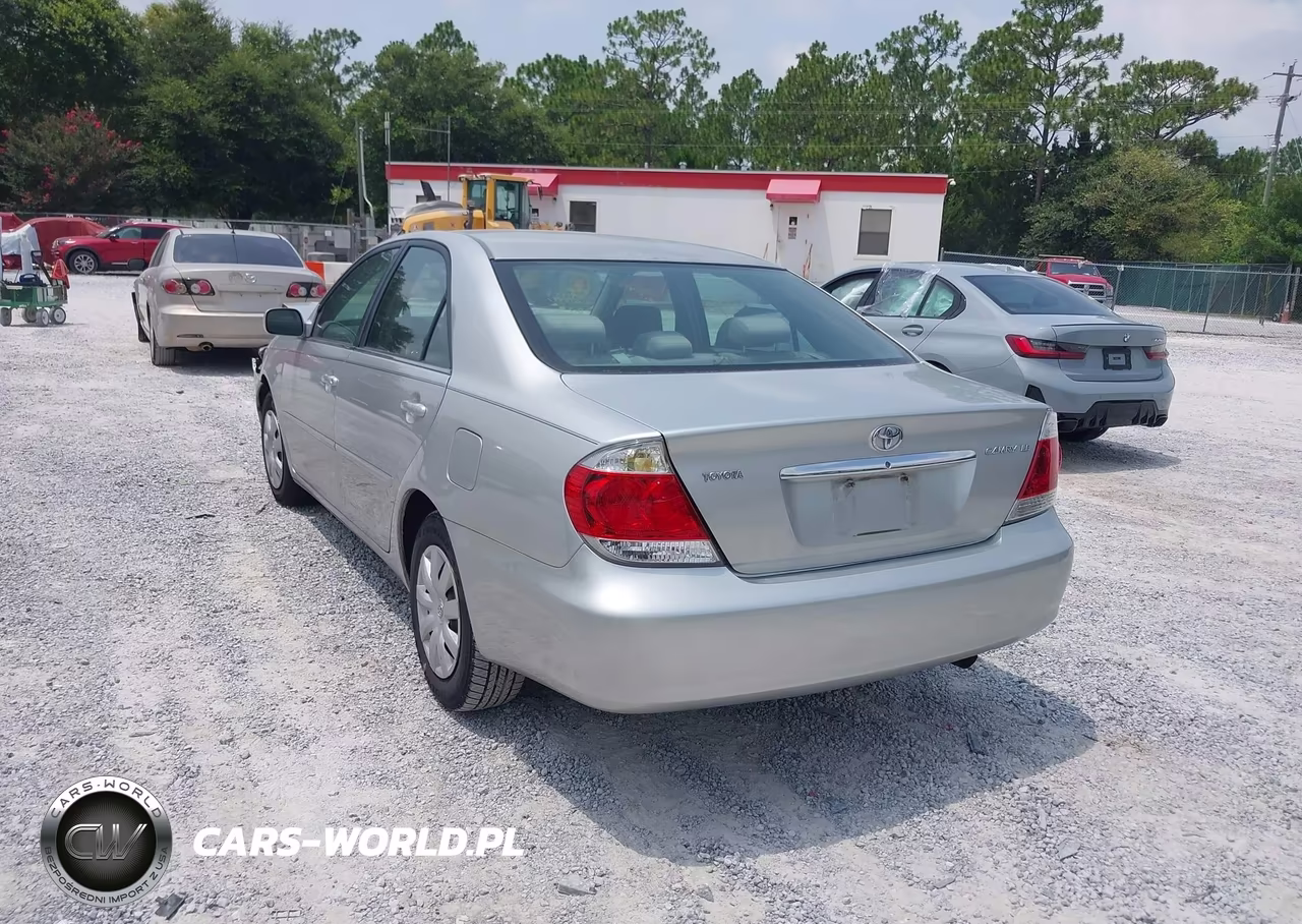 2005 Toyota Camry Le VIN:4T1BE30K45U078497 - 3