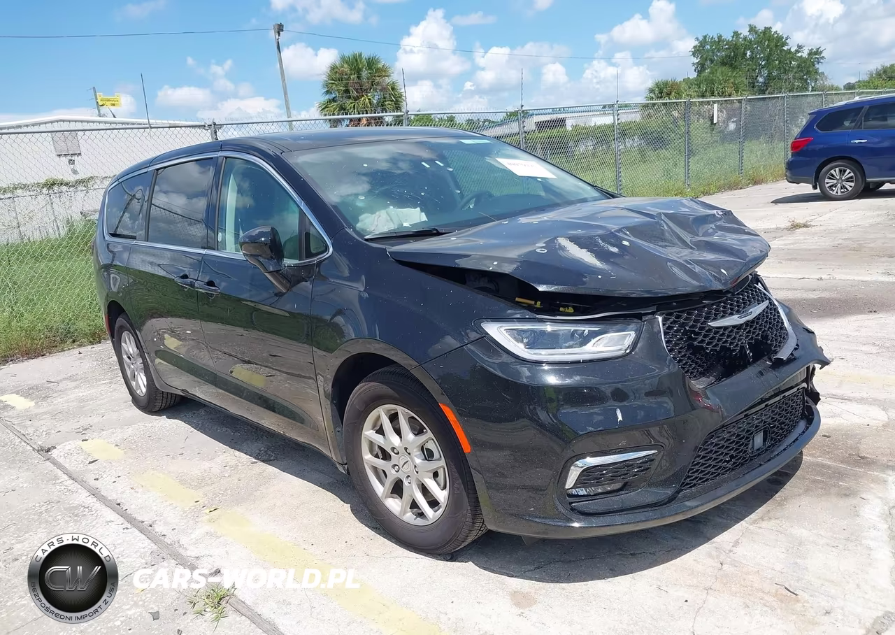 2024 Chrysler Pacifica Touring L – zdjęcie 1 z 15