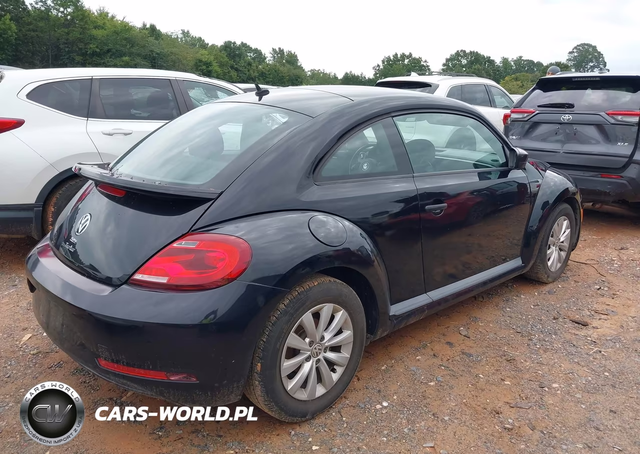 2017 Volkswagen Beetle #Pinkbeetle-1.8T Classic-1.8T S VIN:3VWF17AT8HM611683 - 4