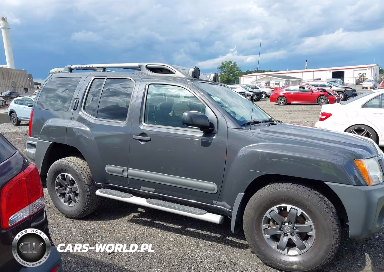2014 Nissan Xterra Pro-4X VIN:5N1AN0NW5EN807574 - 13