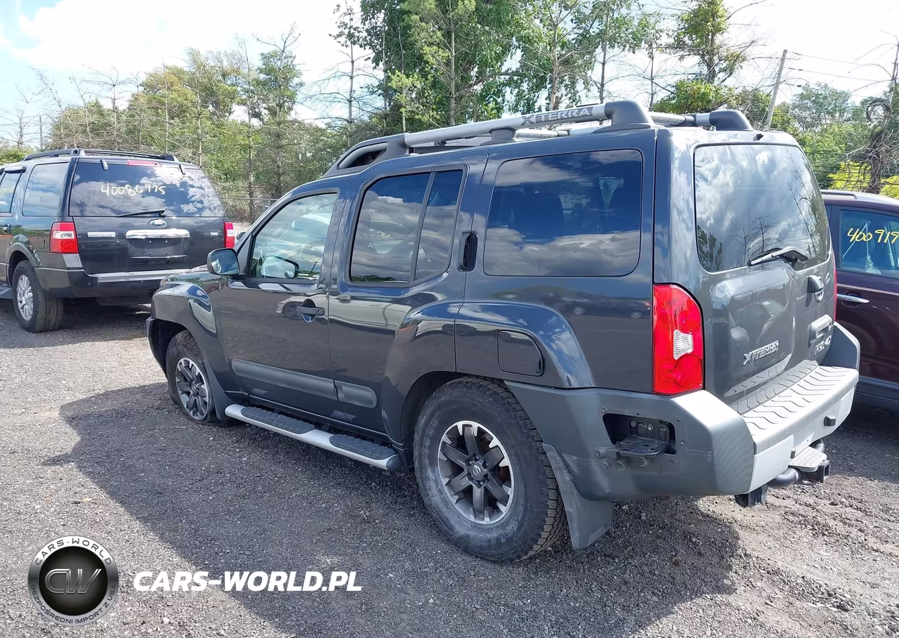 2014 Nissan Xterra Pro-4X VIN:5N1AN0NW5EN807574 - 3