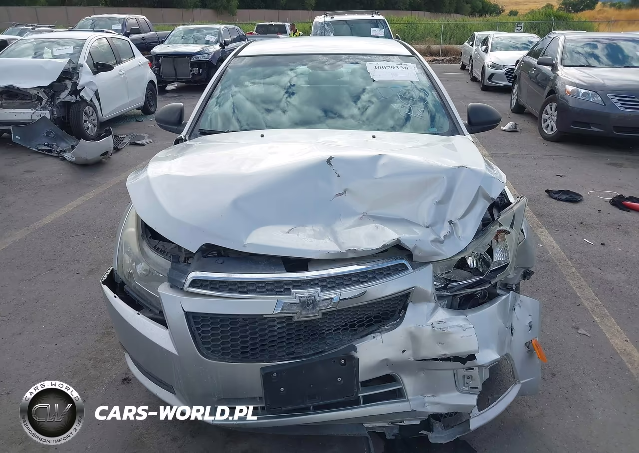 2013 Chevrolet Cruze Ls Auto VIN:1G1PA5SH9D7251990 - 12
