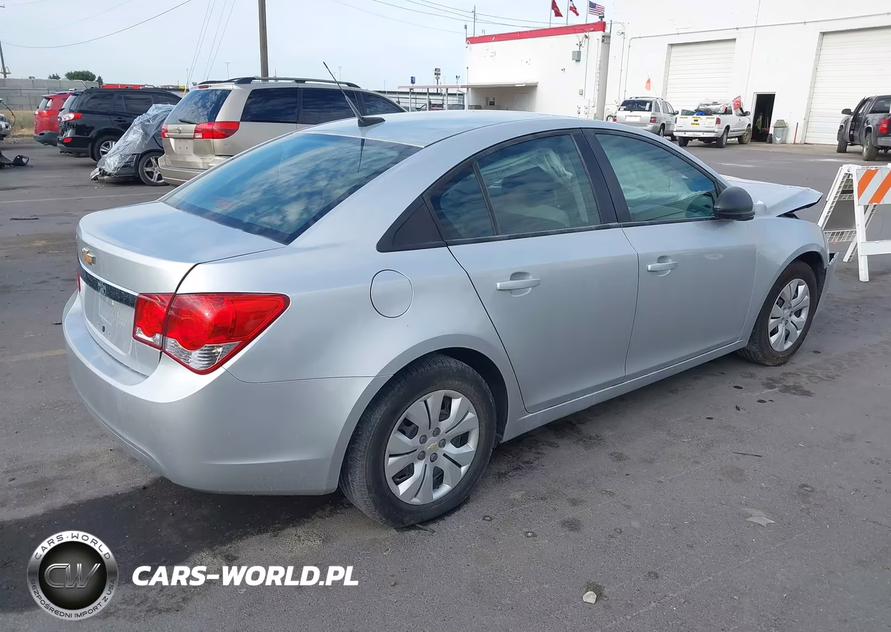 2013 Chevrolet Cruze Ls Auto VIN:1G1PA5SH9D7251990 - 4