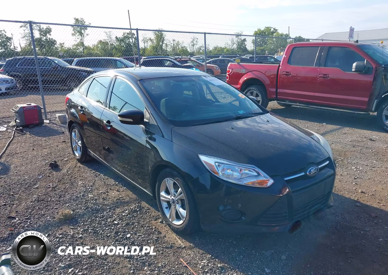 2014 Ford Focus Se VIN:1FADP3F28EL245468 - 1