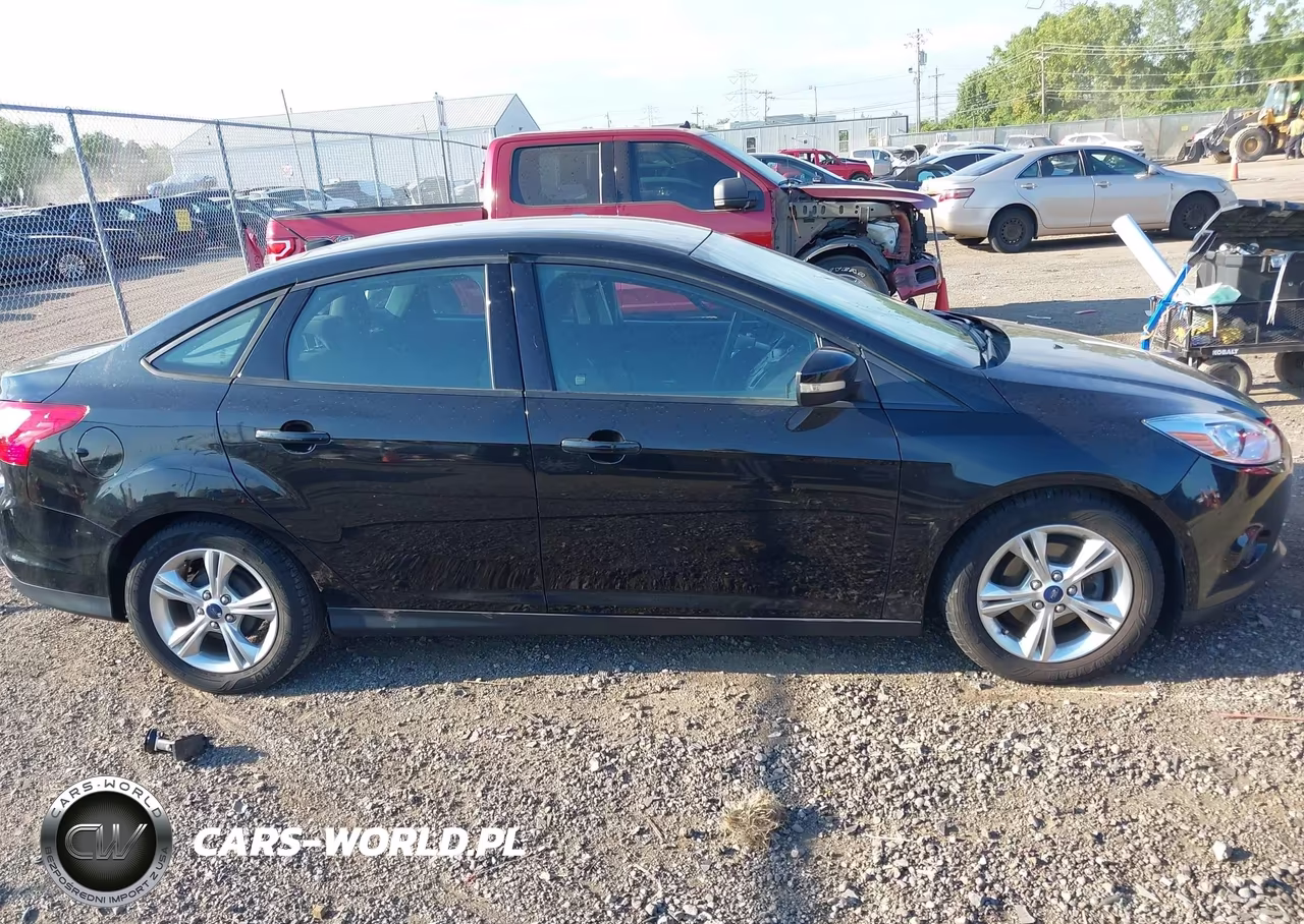 2014 Ford Focus Se VIN:1FADP3F28EL245468 - 13