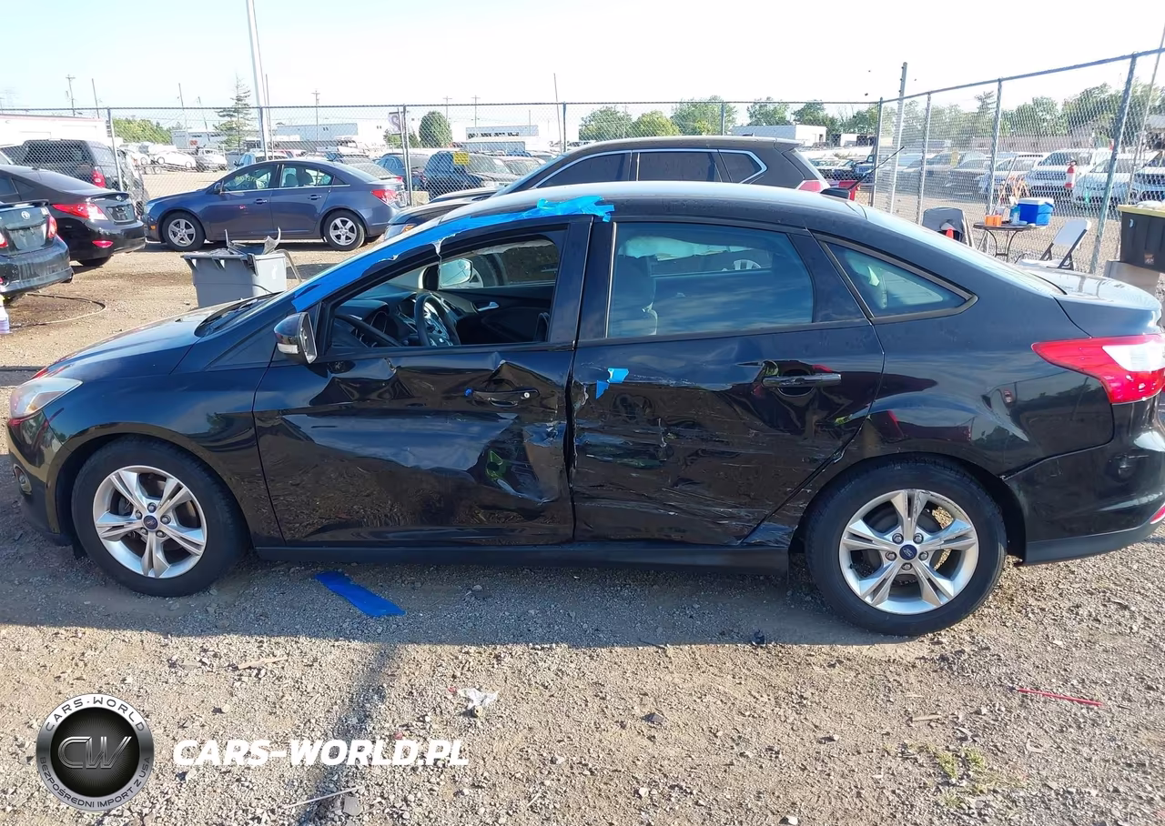 2014 Ford Focus Se VIN:1FADP3F28EL245468 - 14