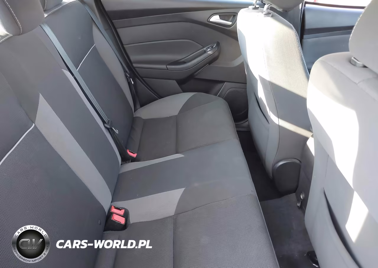 2014 Ford Focus Se VIN:1FADP3F28EL245468 - 8