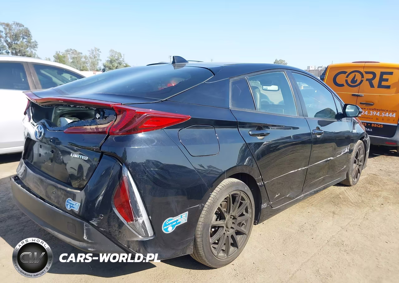 2021 Toyota Prius Prime Limited VIN:JTDKAMFP9M3187809 - 4