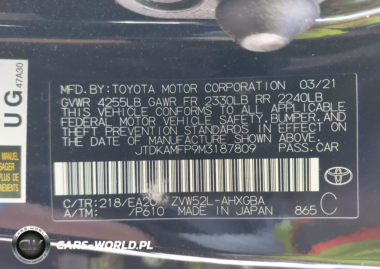 2021 Toyota Prius Prime Limited VIN:JTDKAMFP9M3187809 - 9