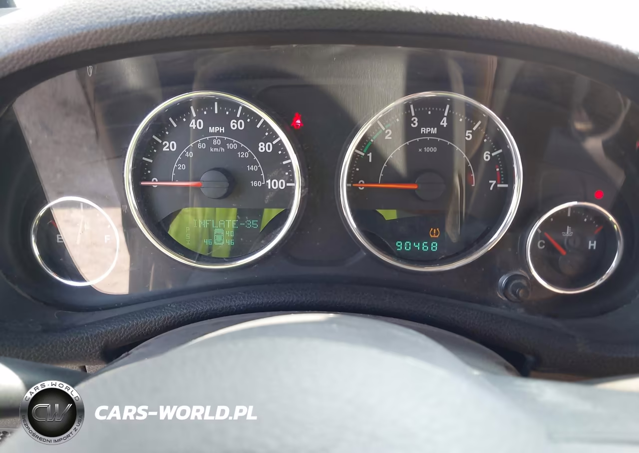 2013 Jeep Wrangler Sport VIN:1C4AJWAG7DL673369 - 7