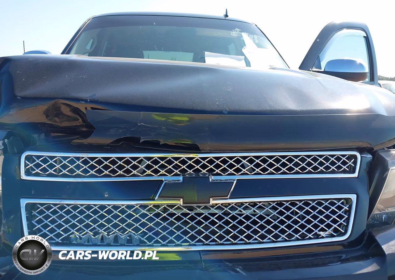 2011 Chevrolet Tahoe Ltz VIN:1GNSCCE03BR390995 - 18