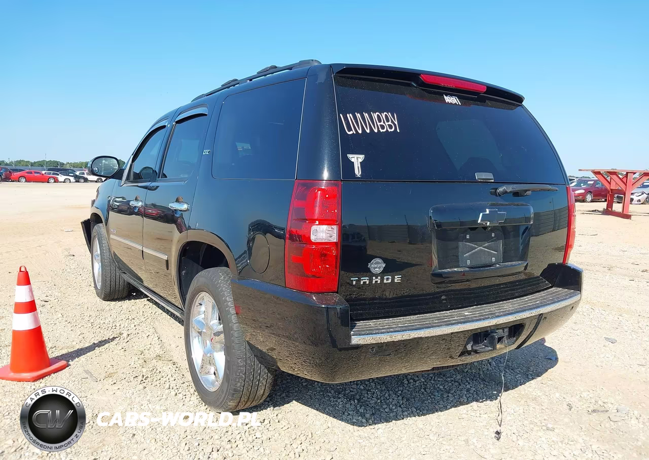 2011 Chevrolet Tahoe Ltz VIN:1GNSCCE03BR390995 - 3