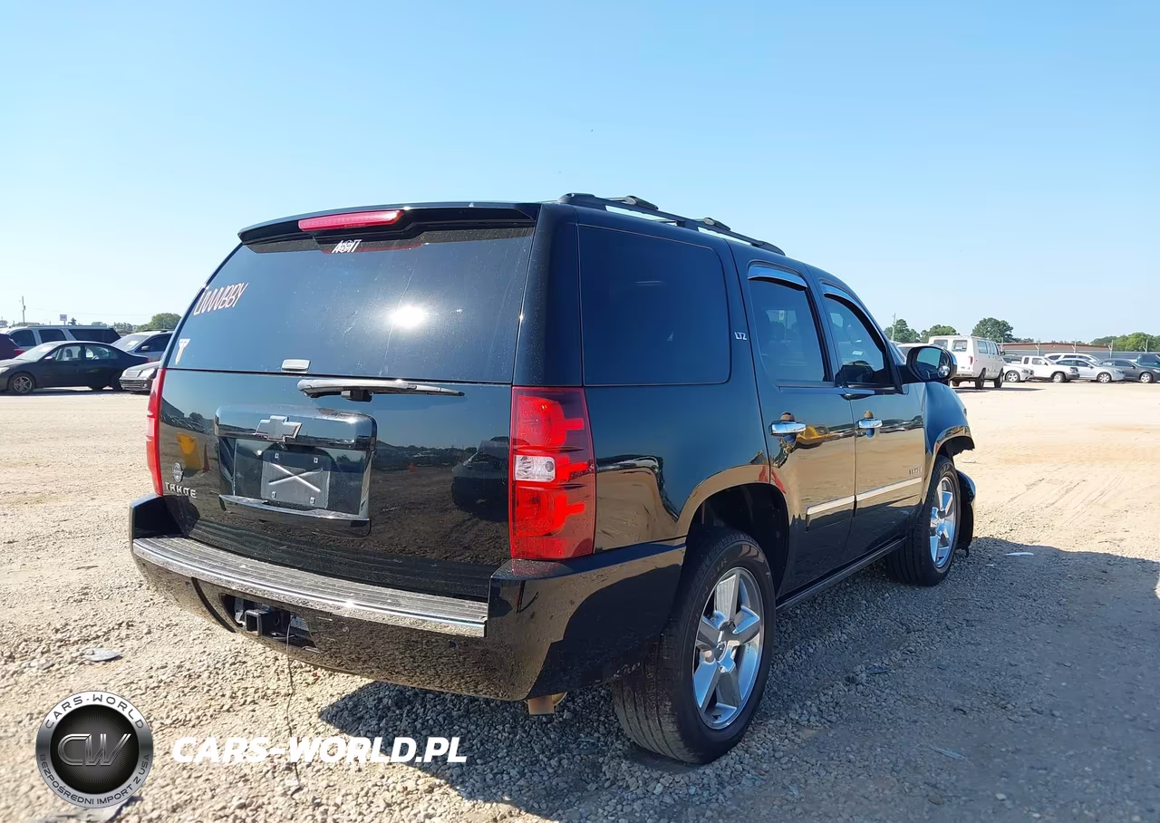 2011 Chevrolet Tahoe Ltz VIN:1GNSCCE03BR390995 - 4