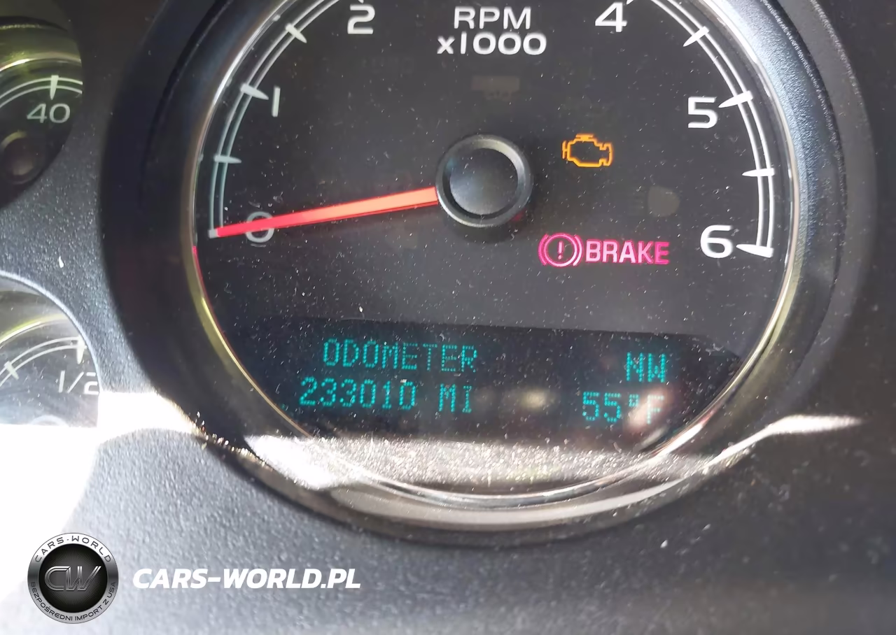 2011 Chevrolet Tahoe Ltz VIN:1GNSCCE03BR390995 - 7