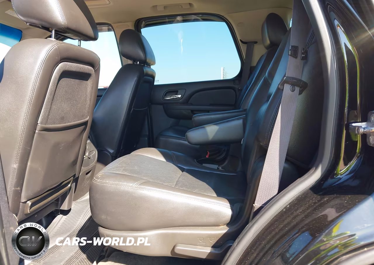 2011 Chevrolet Tahoe Ltz VIN:1GNSCCE03BR390995 - 8