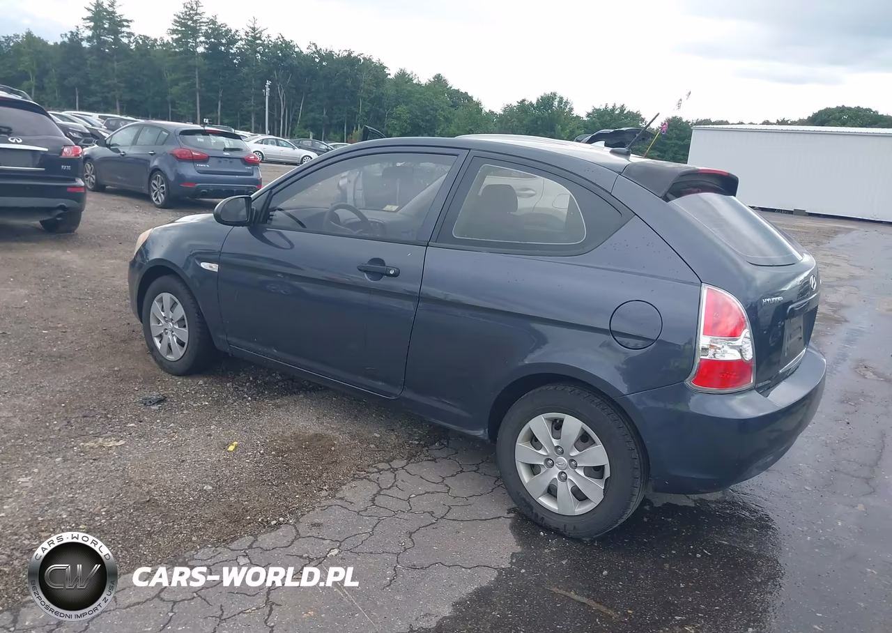 2009 Hyundai Accent Gs VIN:KMHCM36C79U110419 - 3